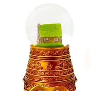 Taylor Swift - Cabin Snow Globe